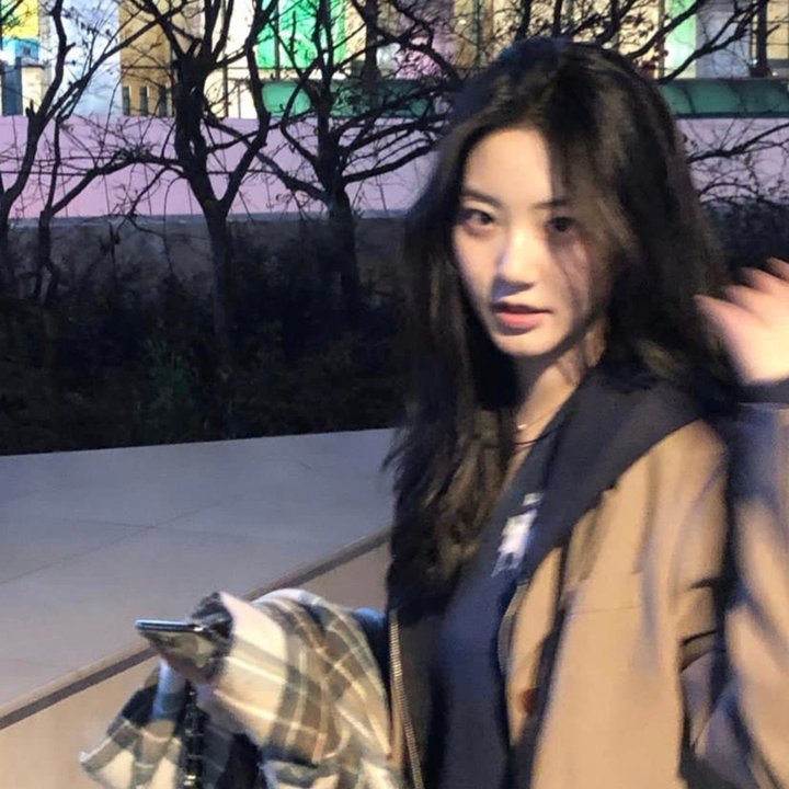野人族女王 海报